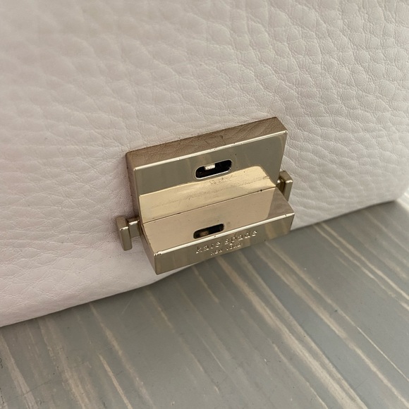 Kate Spade ♠️ Madison Avenue Small White Clutch - Picture 5 of 7